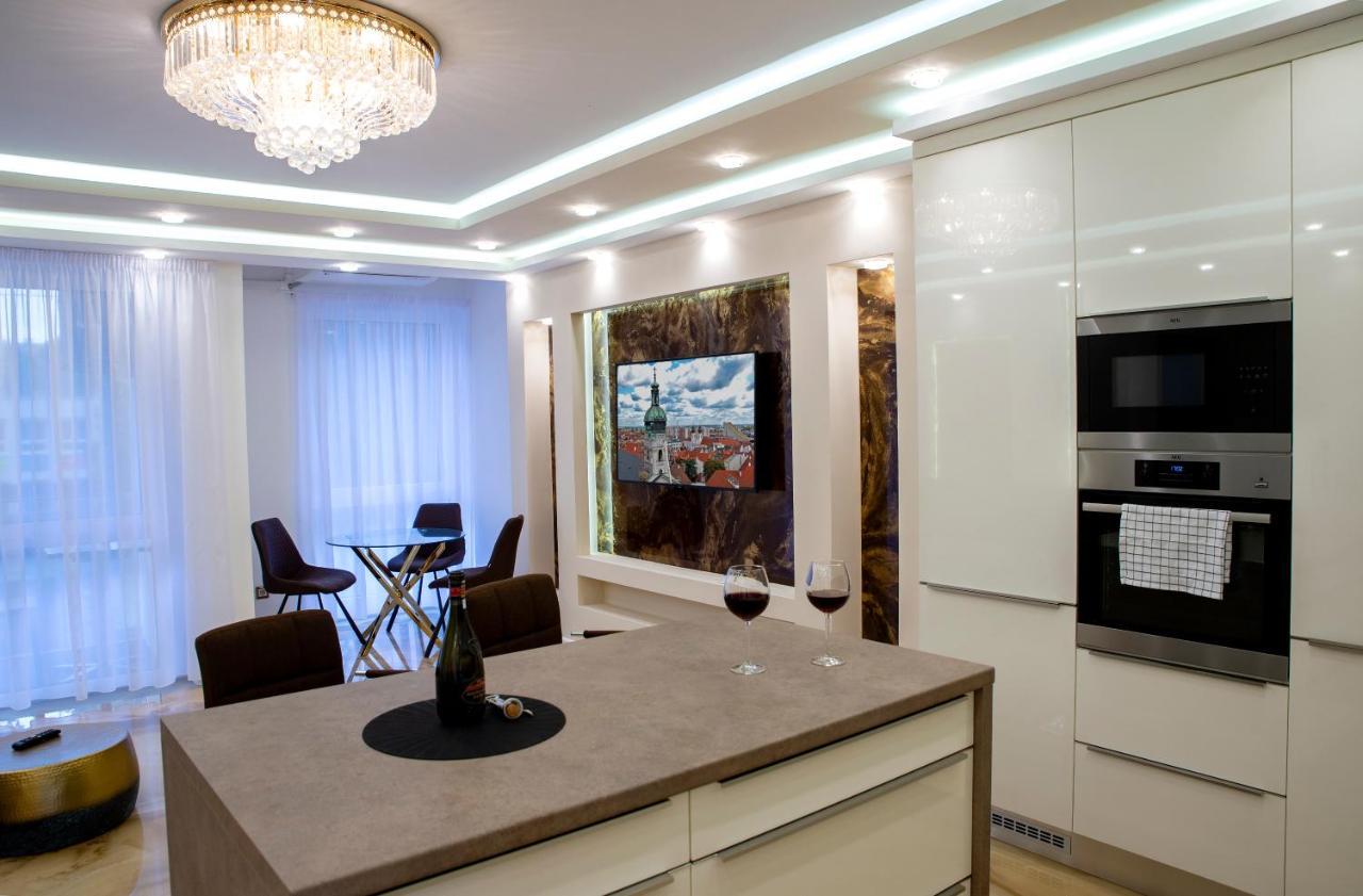 Dream Apartman 2 With Free Parking Győr Extérieur photo